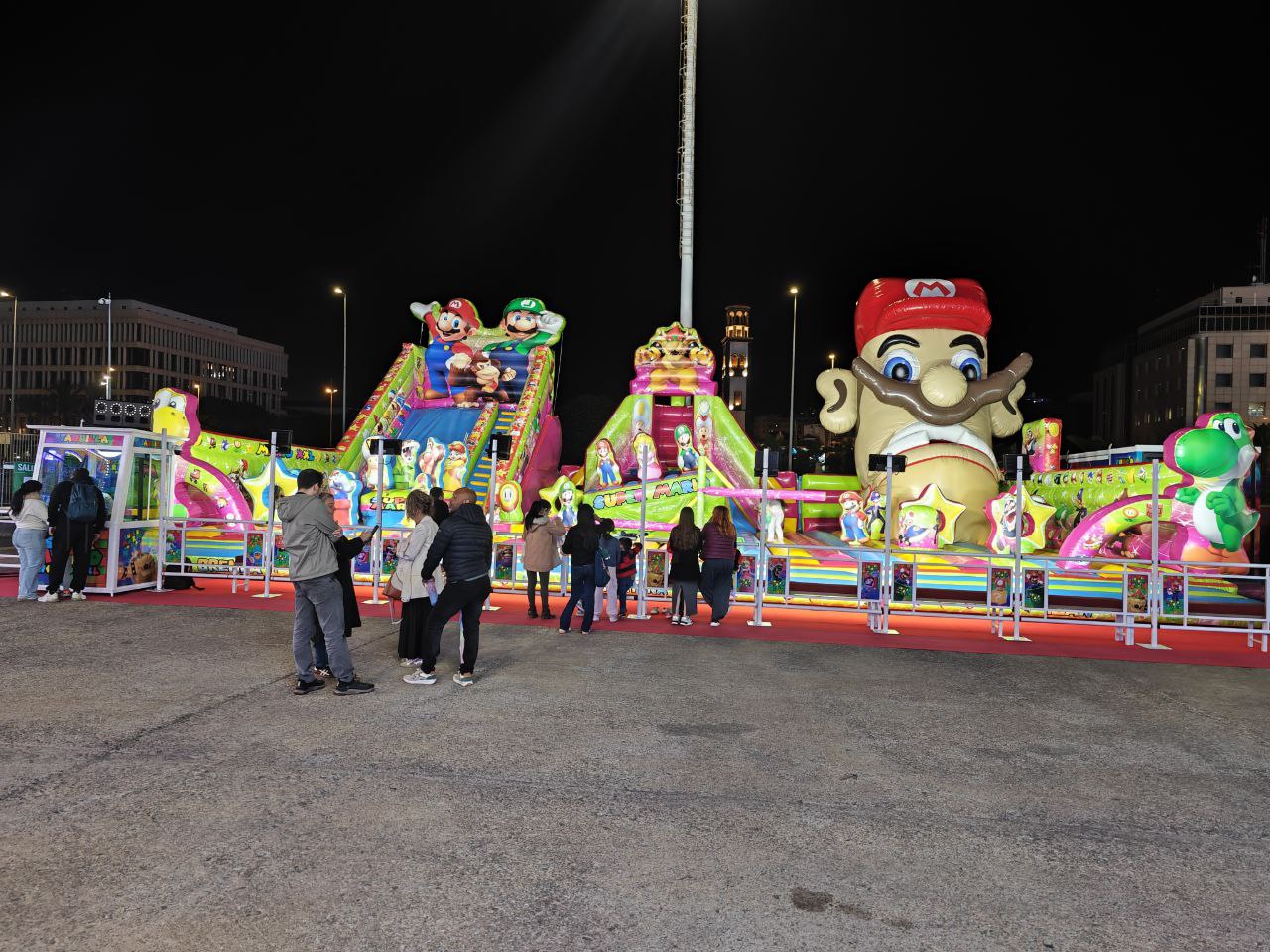 Super Mario World XXL - Castillo Hinchable